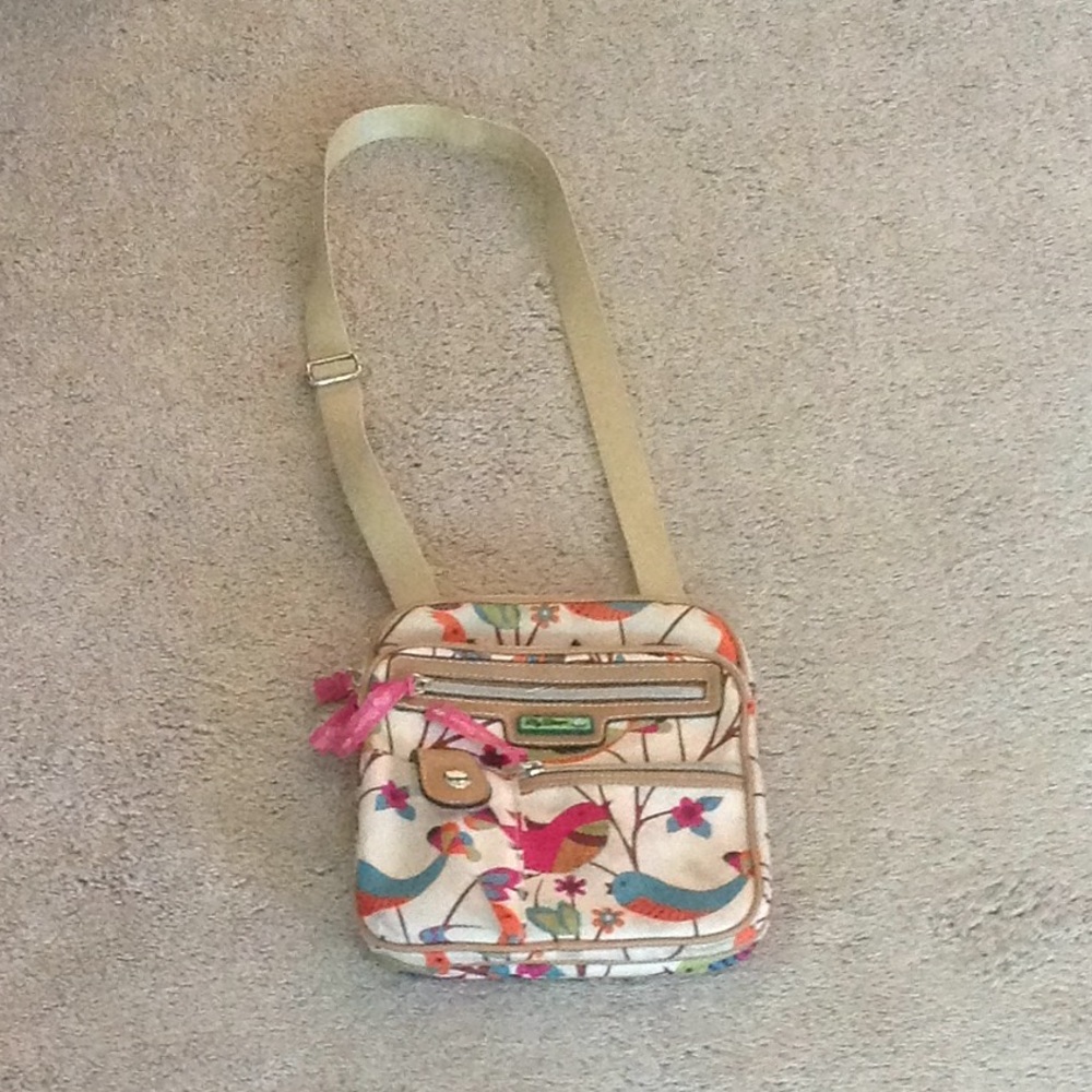 Super cute lily bloom purse!